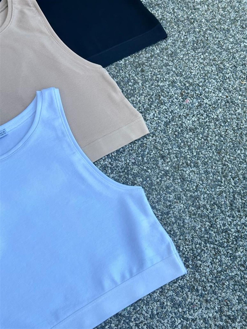 Belden Lastikli Dilvin Crop Top (Siyah/Beyaz/Bej)