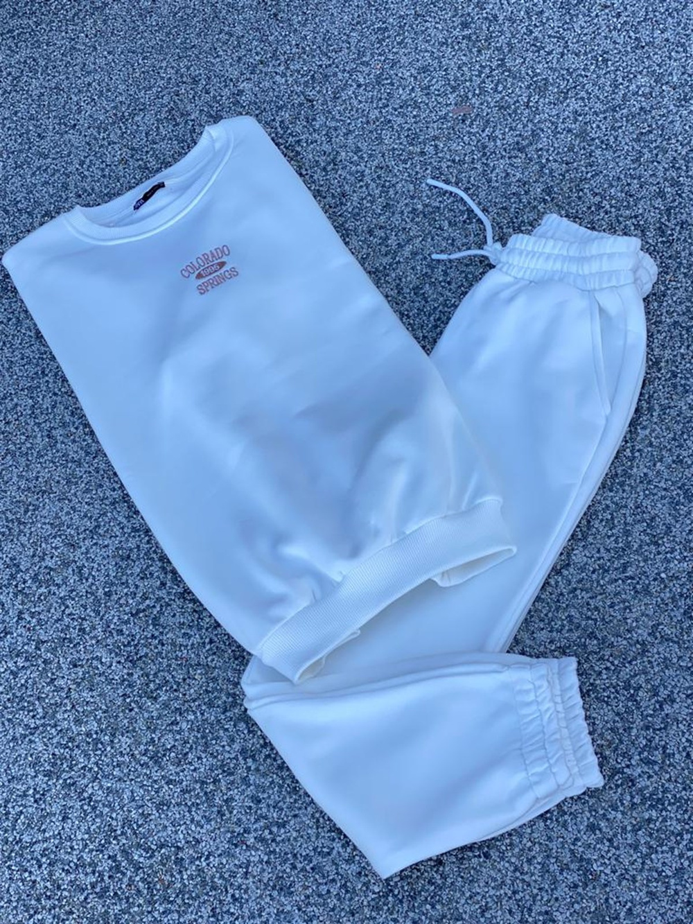 BİSİKLET YAKA SWEATSHİRT JOGGER PANTOLON TAKIM (BEYAZ)
