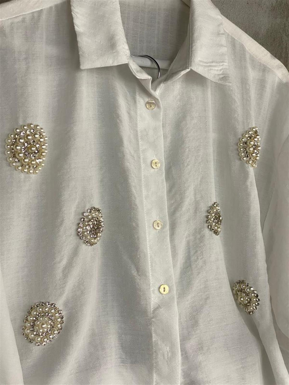 Boncuk Ve Taş İşçilikli Oversize Gömlek (Beyaz)