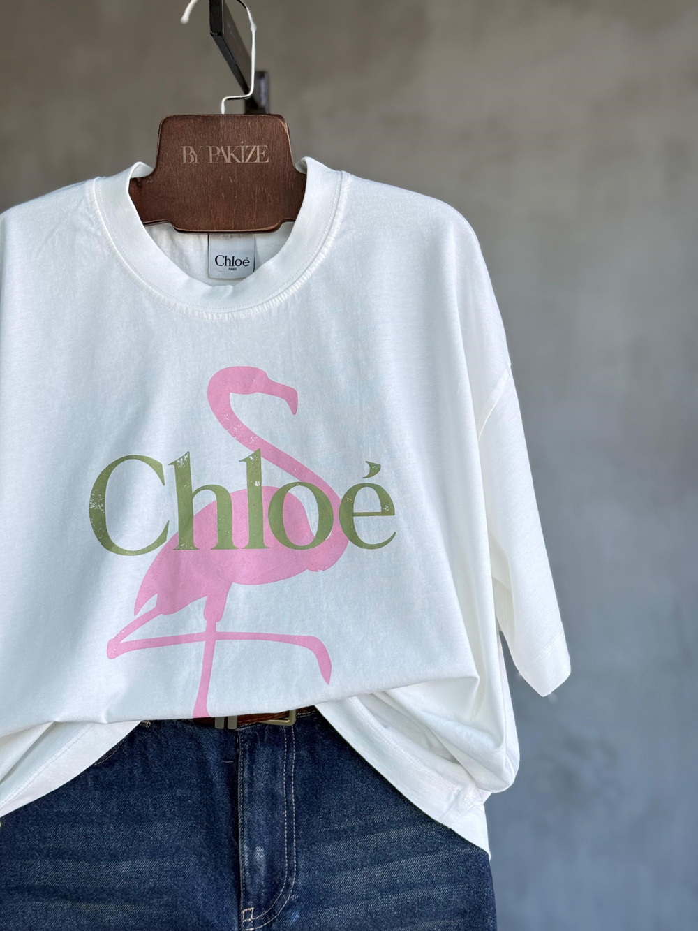 Chloe Yazılı Oversize Tişört (Beyaz)
