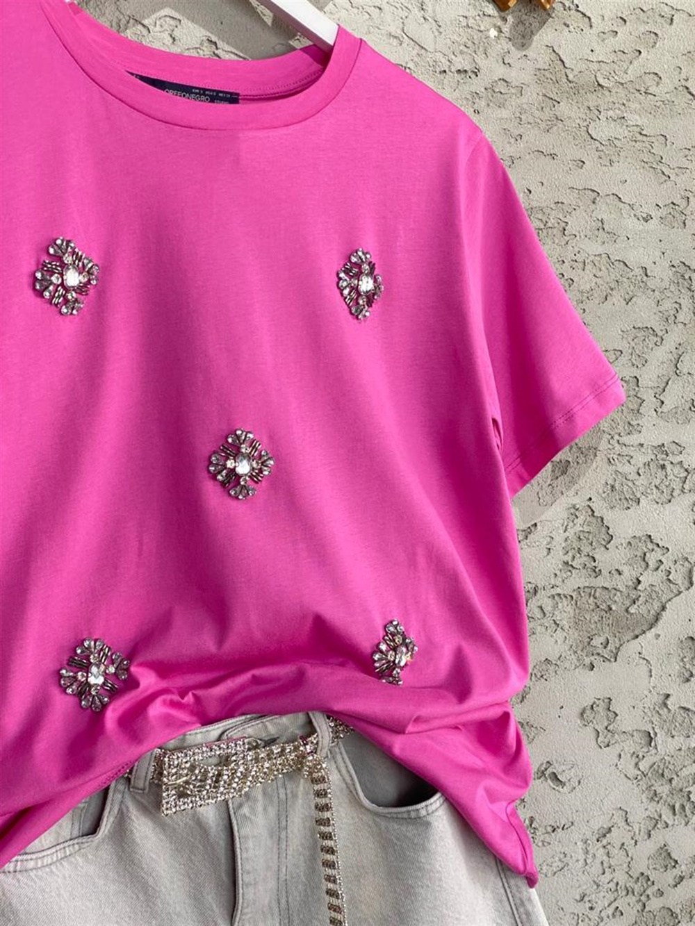 Çiçek Desenli Taş İşlemeli Basic Tshirt (Pembe)