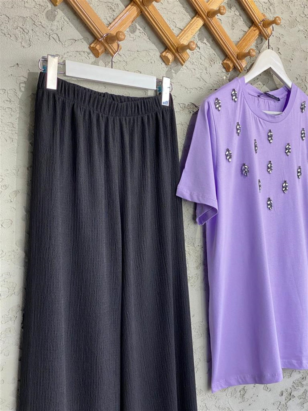 Dokuma Kabartmalı Beli Lastikli Pantolon (Siyah)