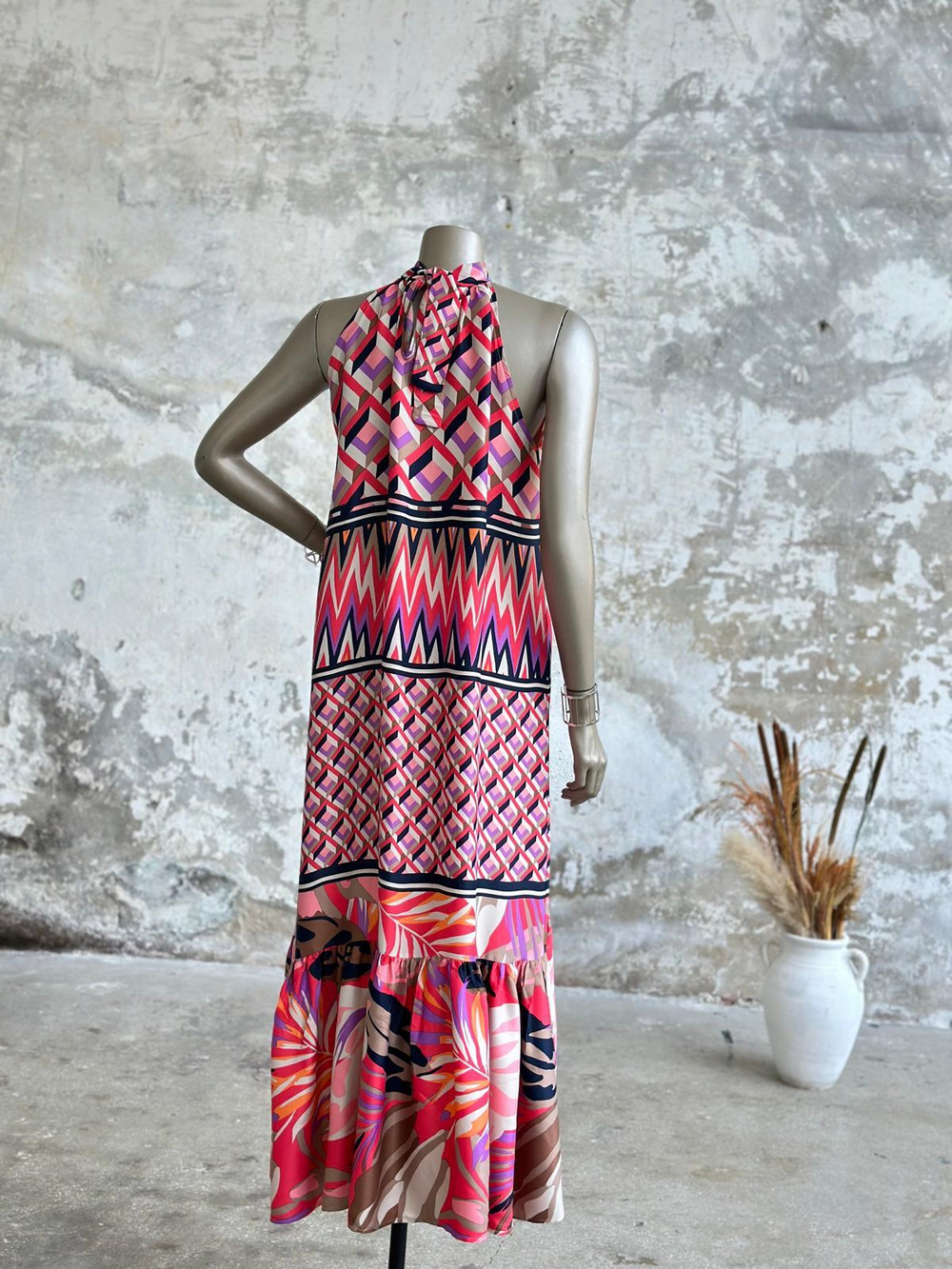 Halter Yaka Palmiye Desenli Elbise (Pembe)