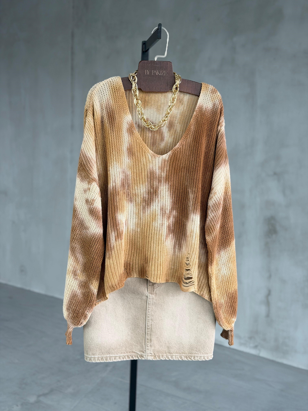 Batik Desen Yırtık Detaylı V Yaka Oversize Kazak(Sarı)