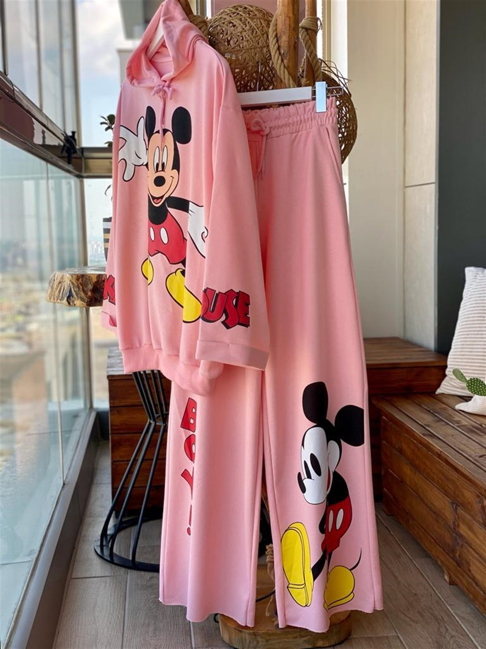 Mickey Baskılı Yazı Detaylı Takım (Pembe)
