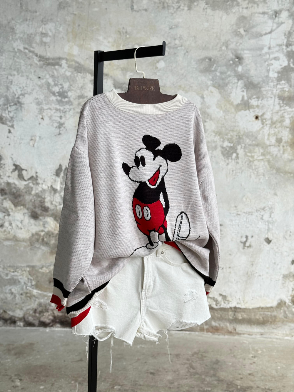 Mickey Mouse Baskılı Oversize Kazak (Ekru)