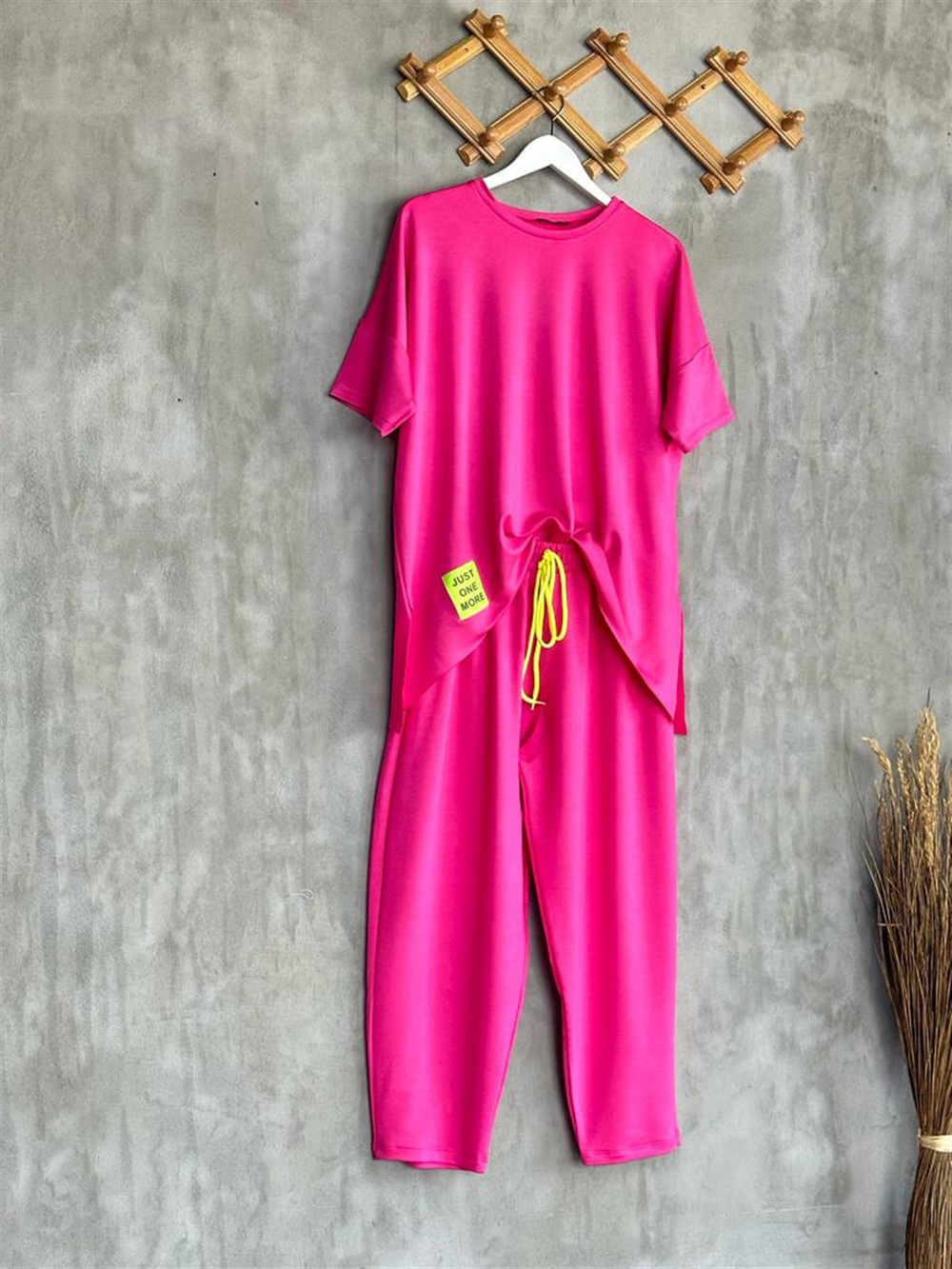 Neon Arma Detaylı Oversize Takım (Fuşya)