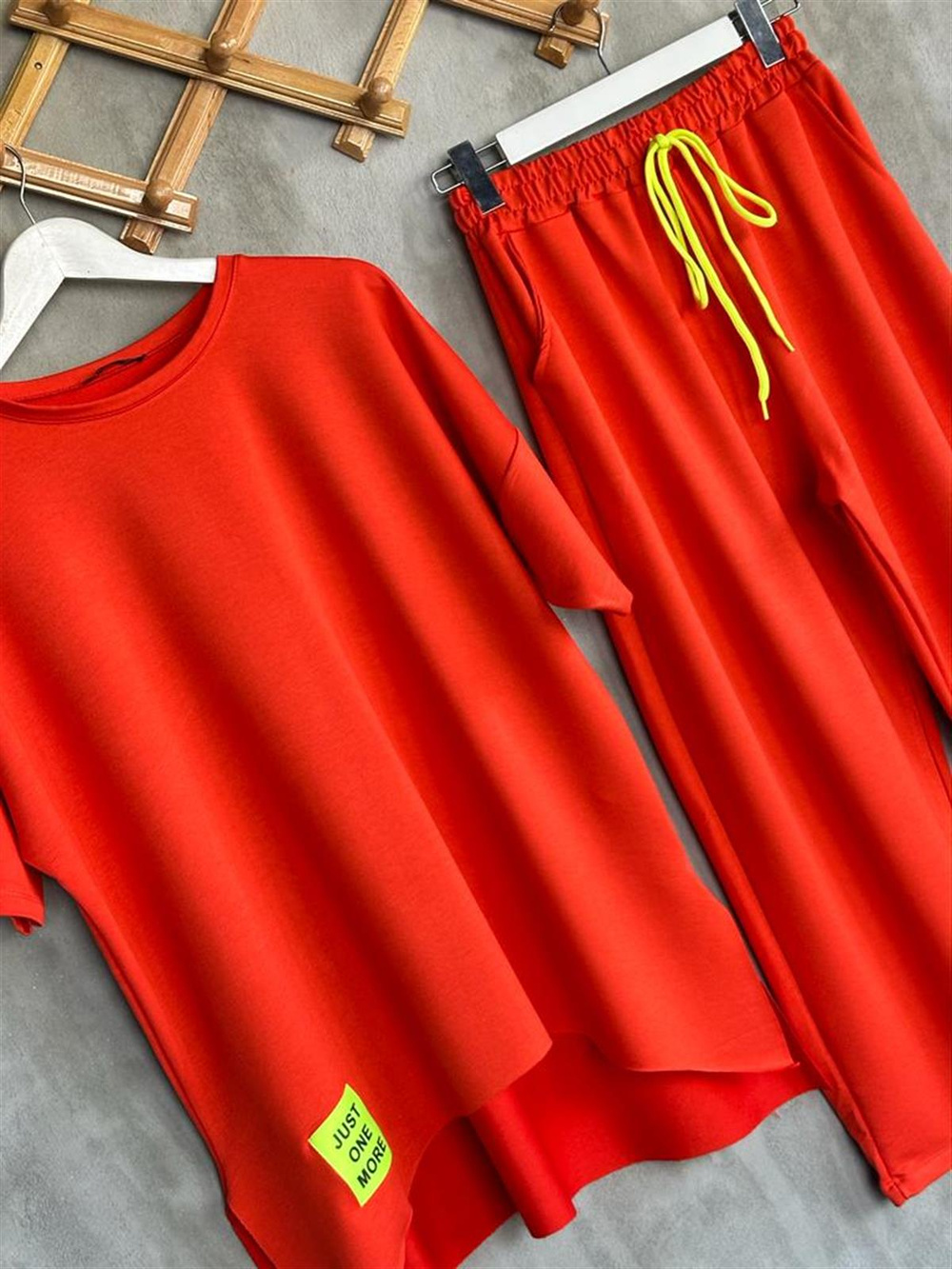Neon Arma Detaylı Oversize Takım (Oranj)