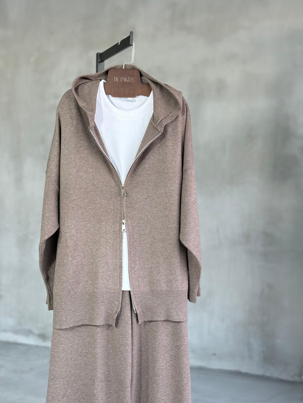 Oys Model Triko Kapşonlu Takım (Sütlü Kahve) 