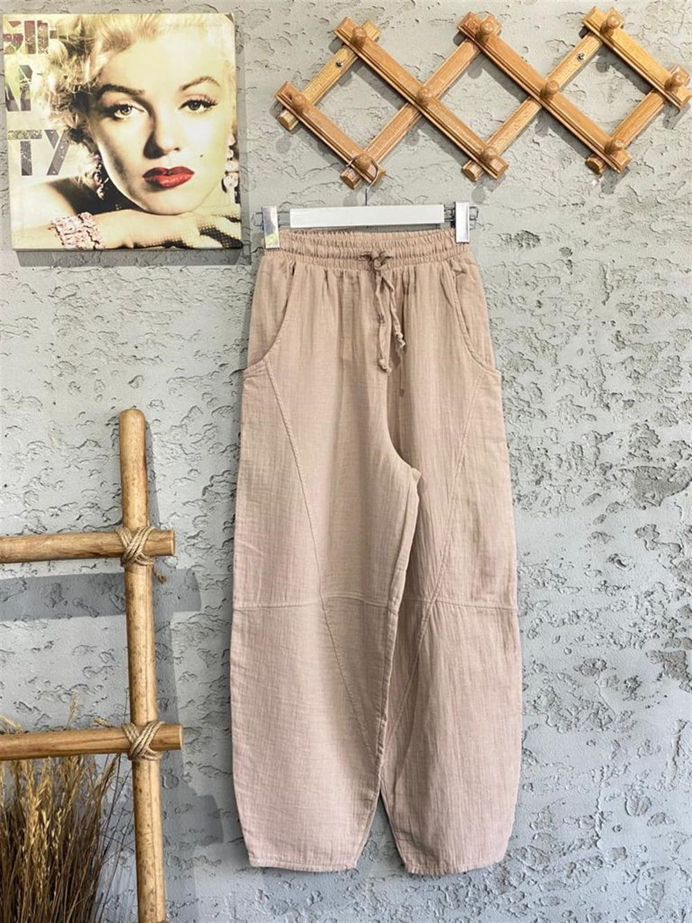Paça Detaylı Bol Kesim Cepli Pantolon (Taş)