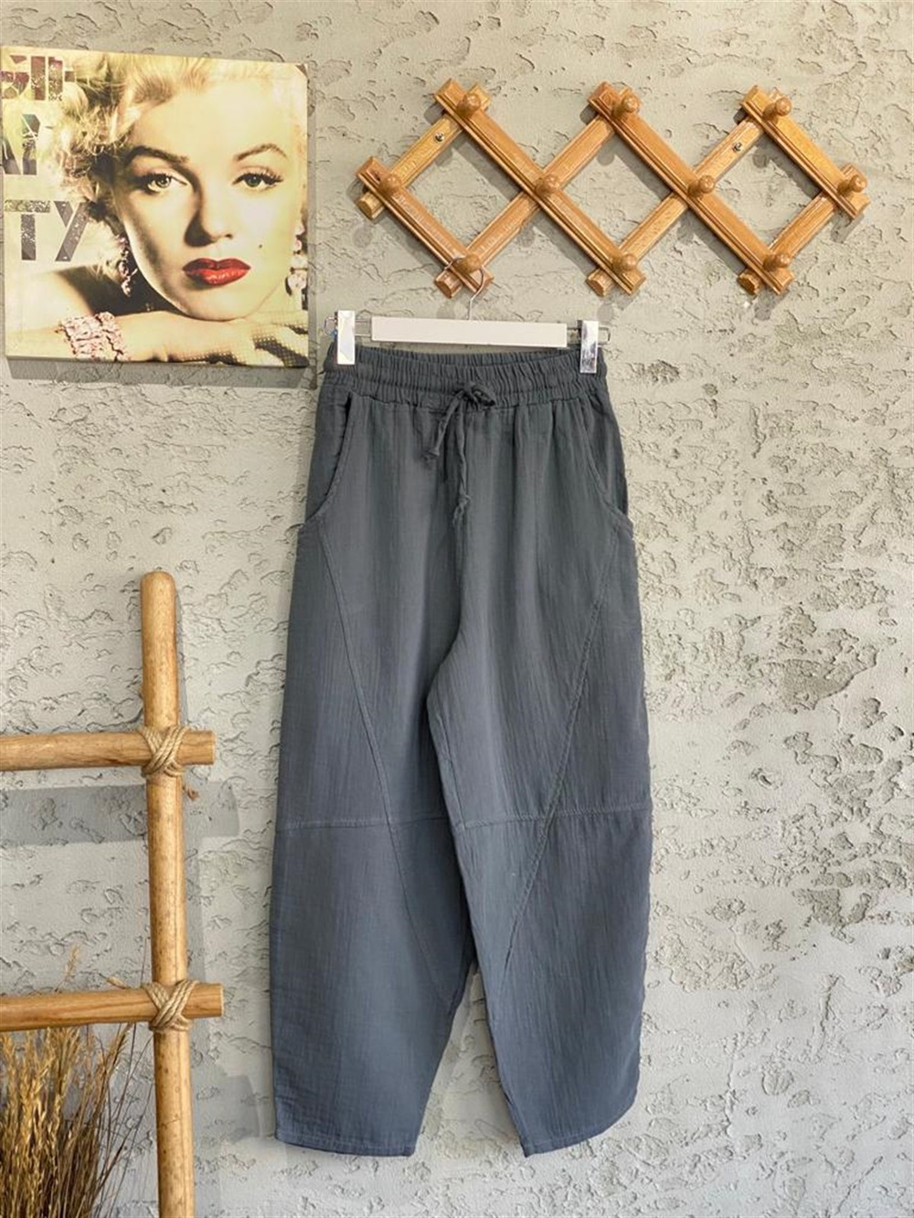 Paça Detaylı Bol Kesim Cepli Pantolon (Gri)