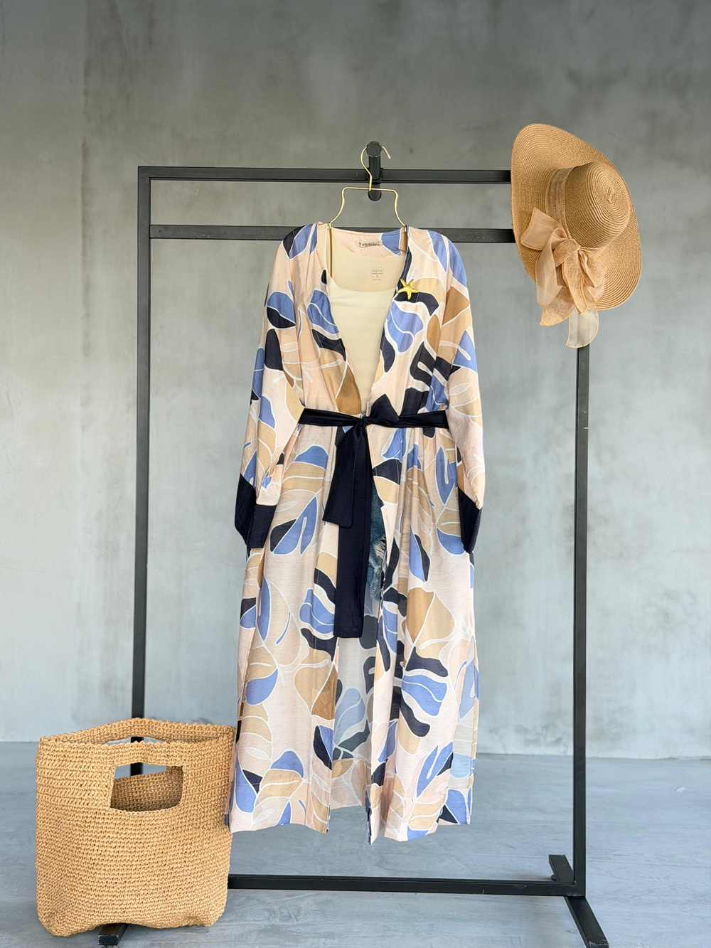 Tropik  Yaprak Desenli Kuşaklı Kimono (Lila)
