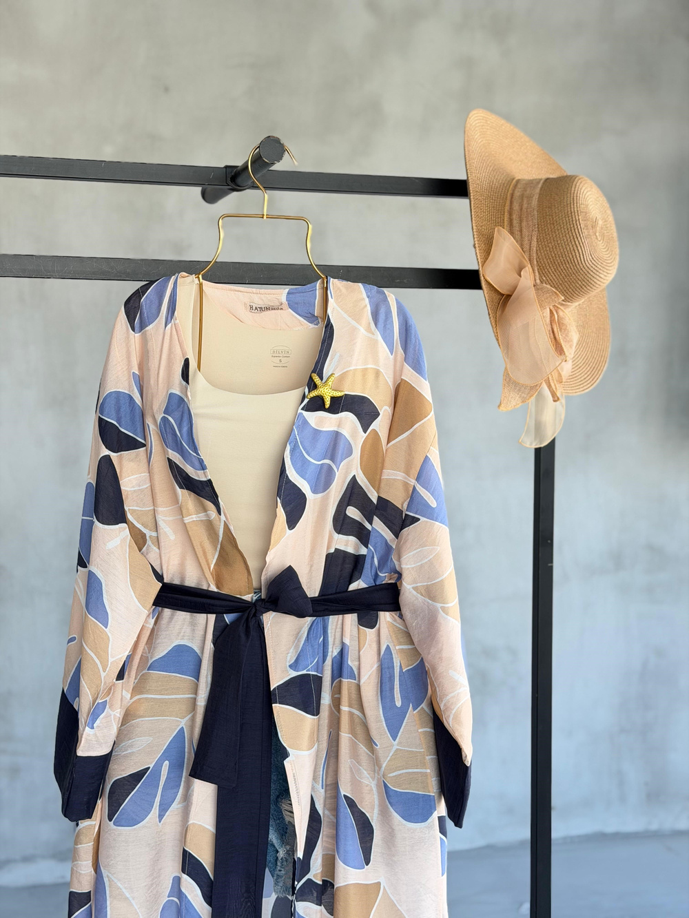 Tropik  Yaprak Desenli Kuşaklı Kimono (Lila)