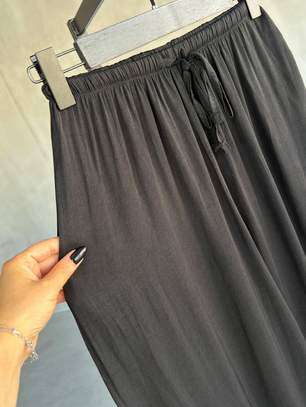 Premium İpeksi Tensel Bel Bağcıklı Pantolon (Siyah)