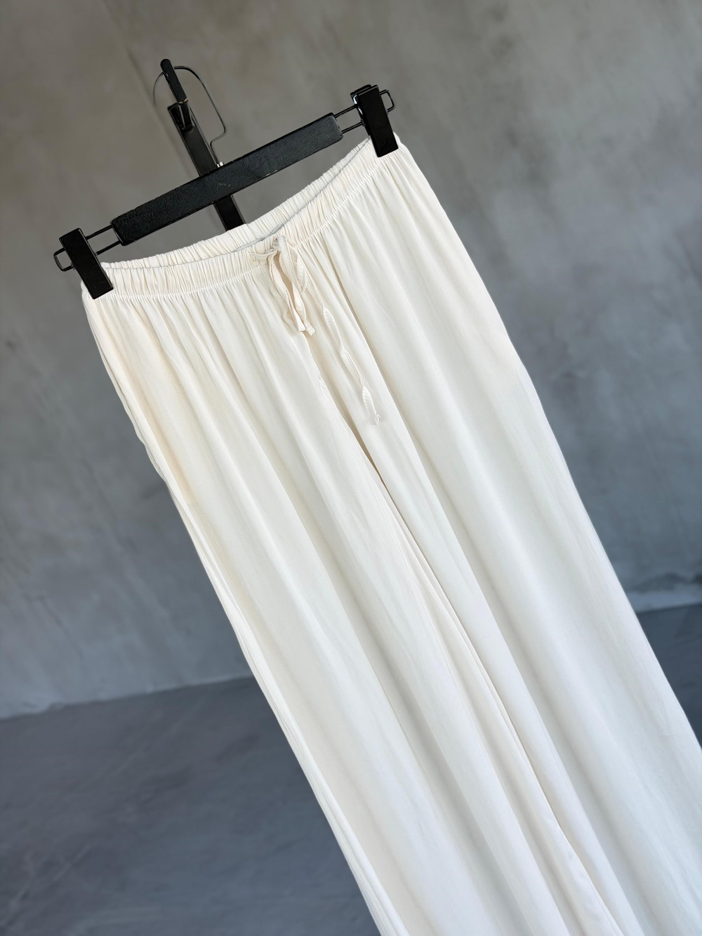 Premium İpeksi Tensel Bel Bağcıklı Pantolon (Ekru)
