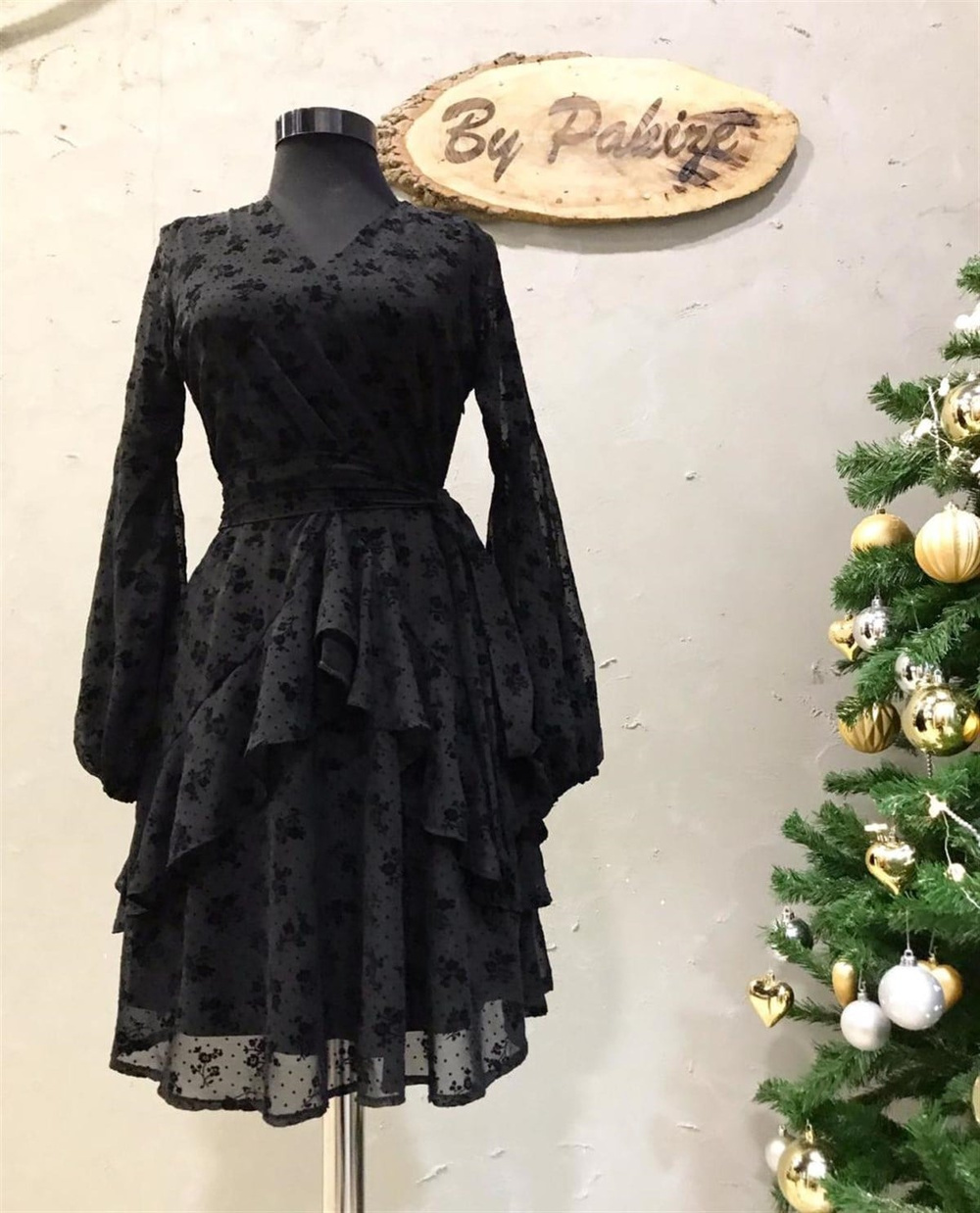 Şifon Kumaş Yandan Fermuarlı Kuşaklı Mini Elbise