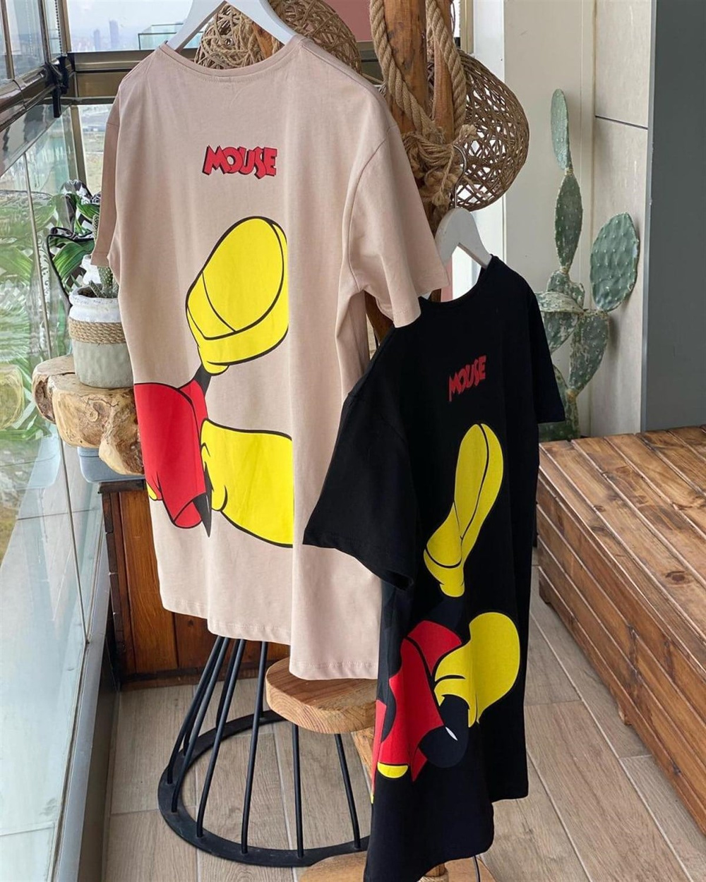 Sırt Detaylı Mickey Mouse Tshirt (Bej)