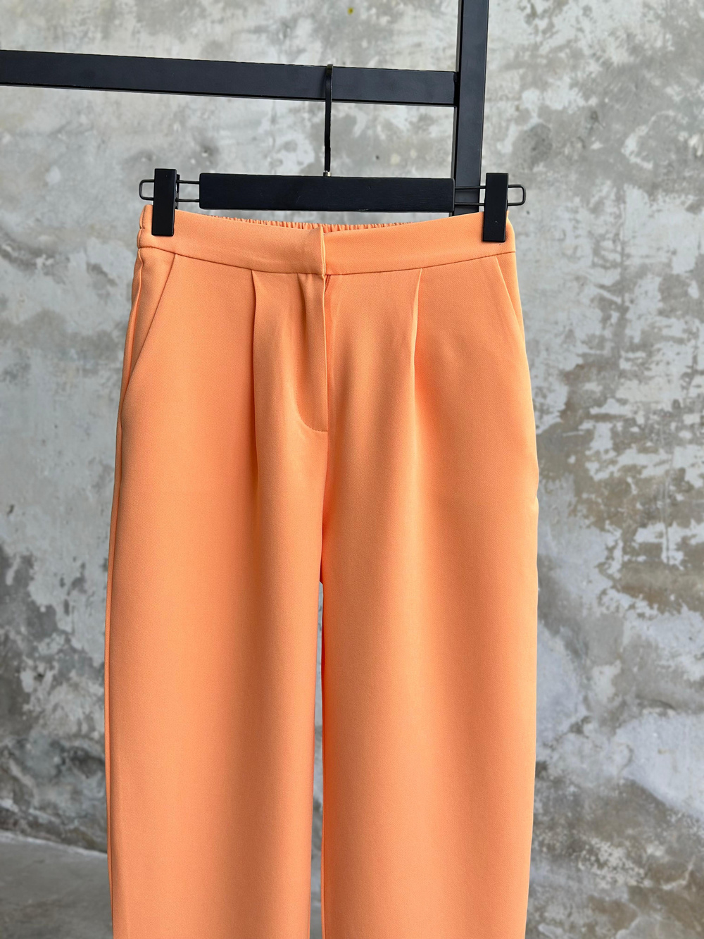 Sırt Lastik Detaylı Havuç Model Pantolon (Oranj)