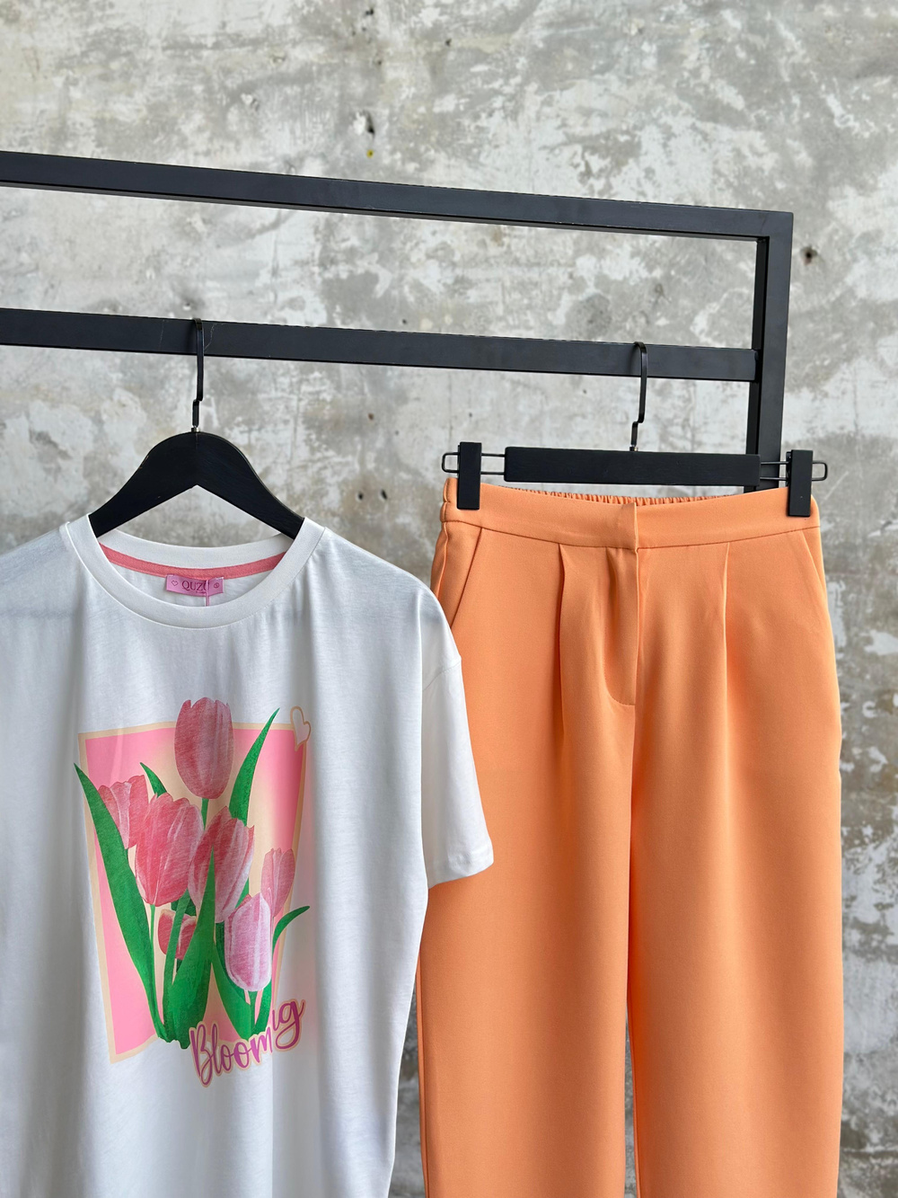 Sırt Lastik Detaylı Havuç Model Pantolon (Oranj)