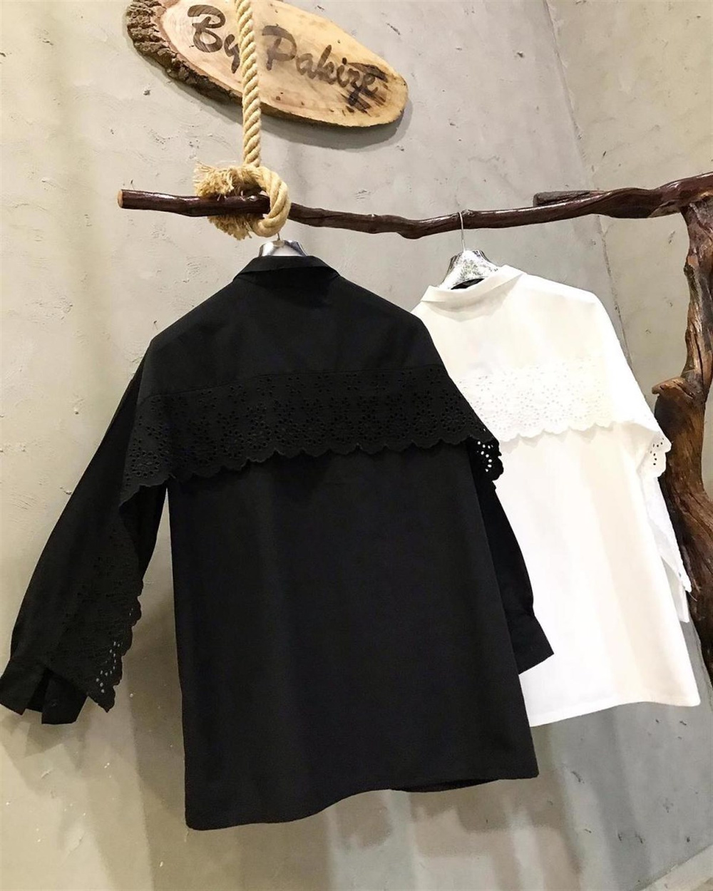Sırt ve Kolu Fisto Detaylı Oversize Kesim Gömlek (BEYAZ & SİYAH)