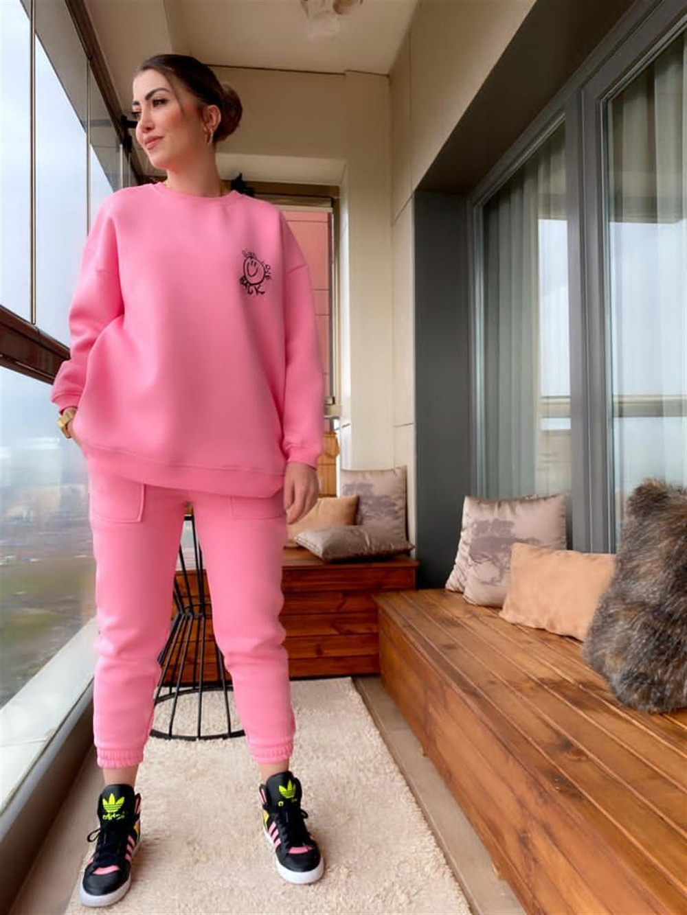 Sırtı Yazı Detaylı Salaş İçi Şardonlu Takım (PEMBE)