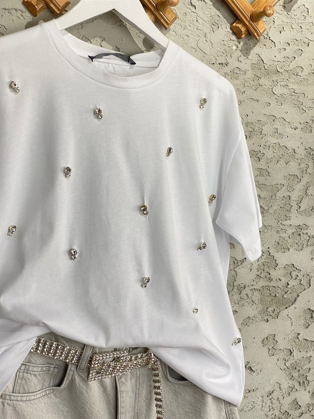 Taş İşlemeli Basic Tshirt (Beyaz)