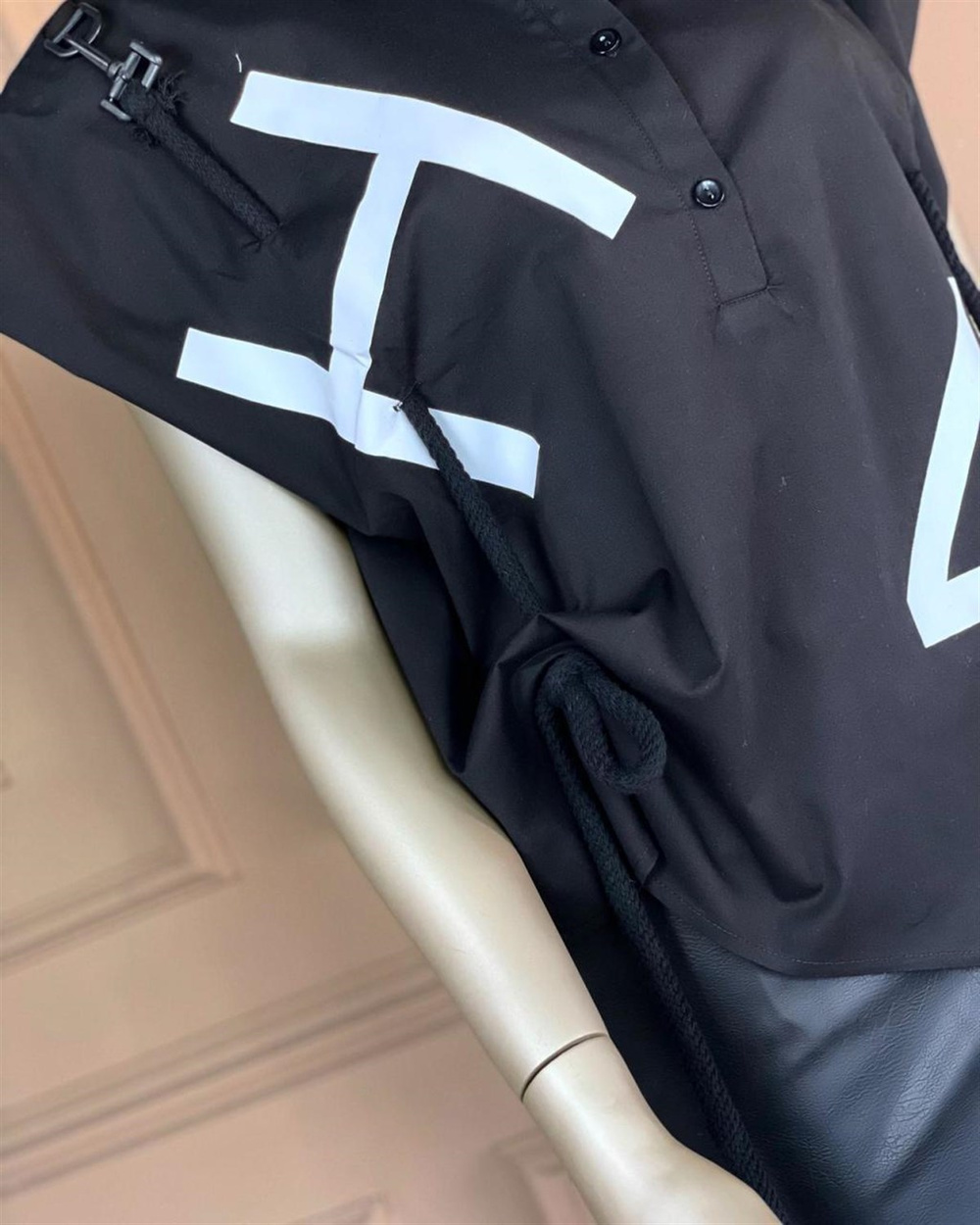 Tasarım Model Coton Kumaş Oversize Gömlek  (SİYAH)
