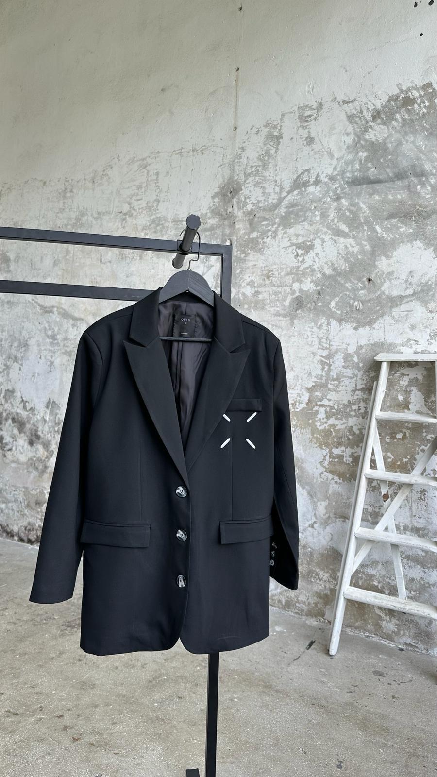Tasarım Yazı Baskılı Kadın Blazer Ceket (Siyah) 