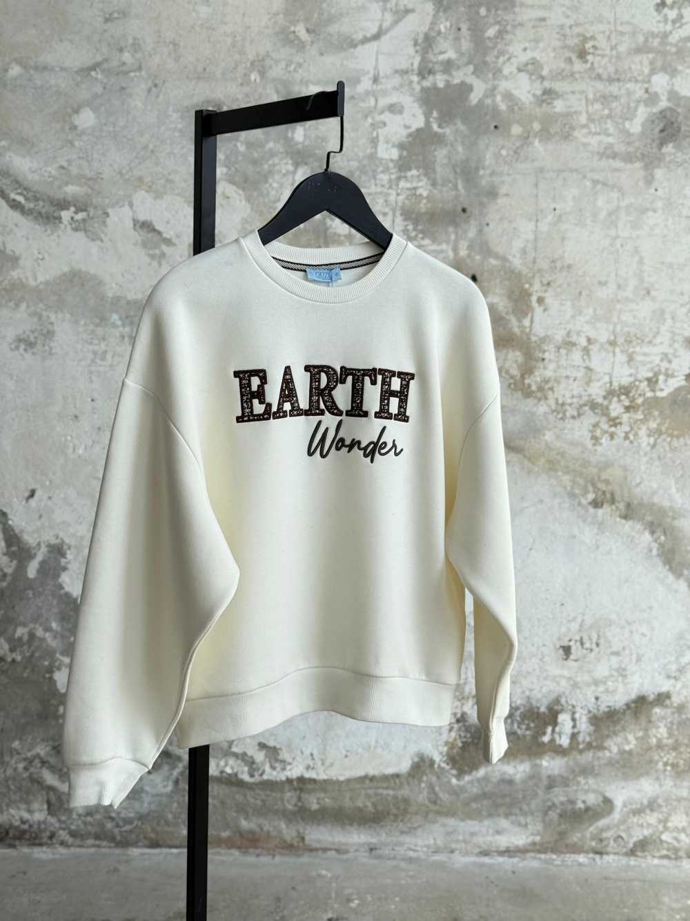 Yazı Baskılı Nakışlı Sweatshirt (Ekru)