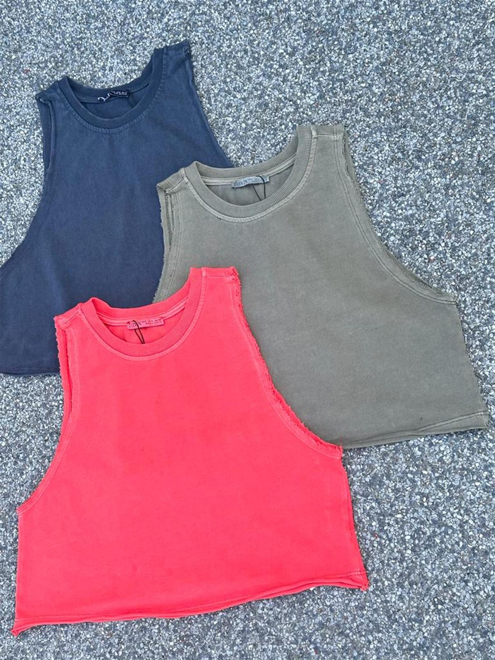 Yıkamalı Crop Top (Antrasit/Haki/Kırmızı)