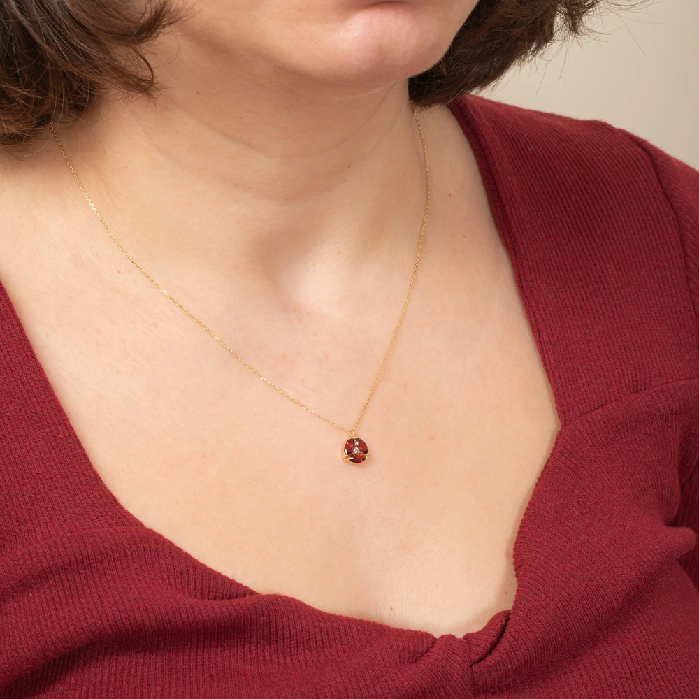 0.99 Karat Pırlanta ve Garnet Altın Kolye - Goldstore