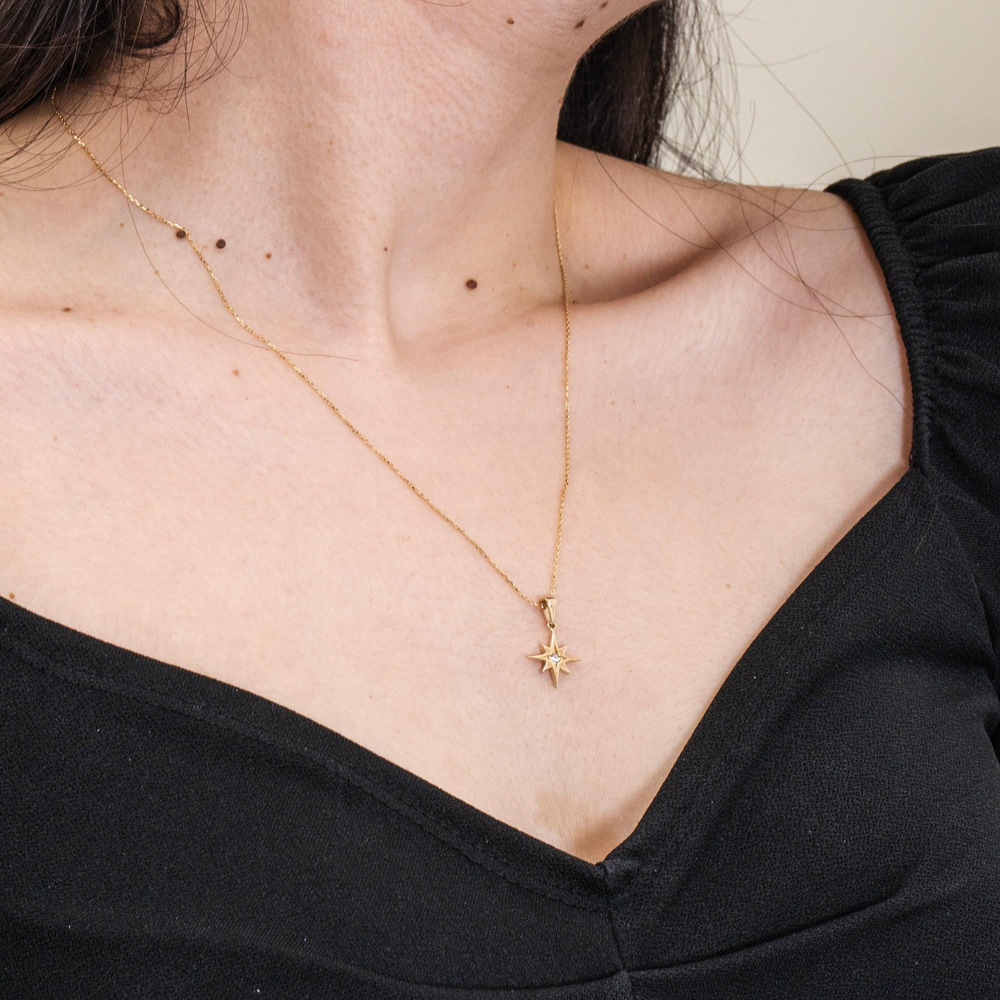 0.01 Karat Elmas Altın Kutup Yıldızı Kolye - Goldstore