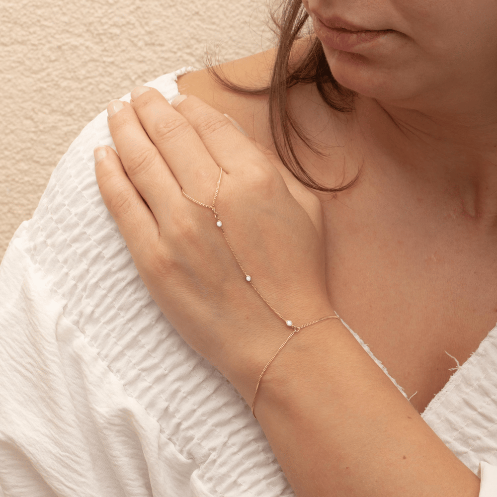 0.25 Carat Diamond Gold Hand Chain Bracelet - Goldstore