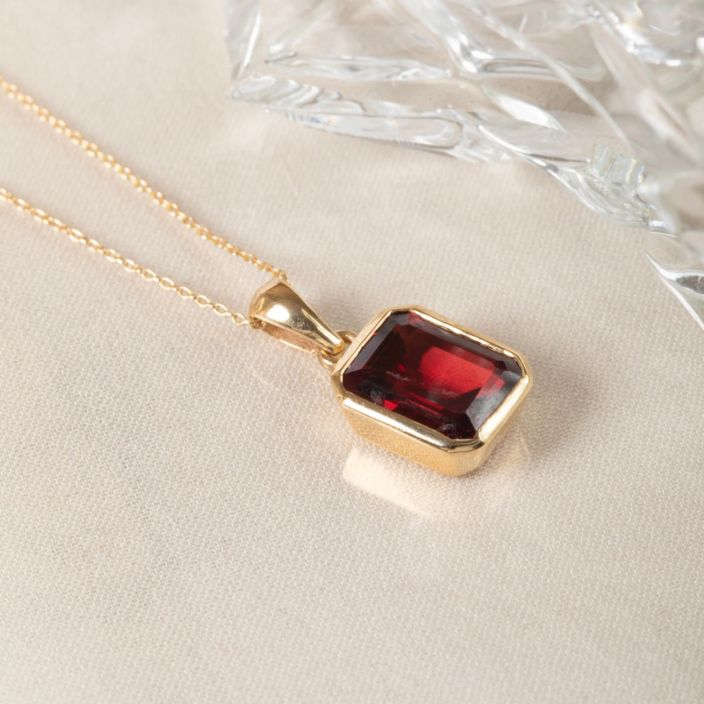 2.36 Karat Garnet Altın Kolye - Goldstore