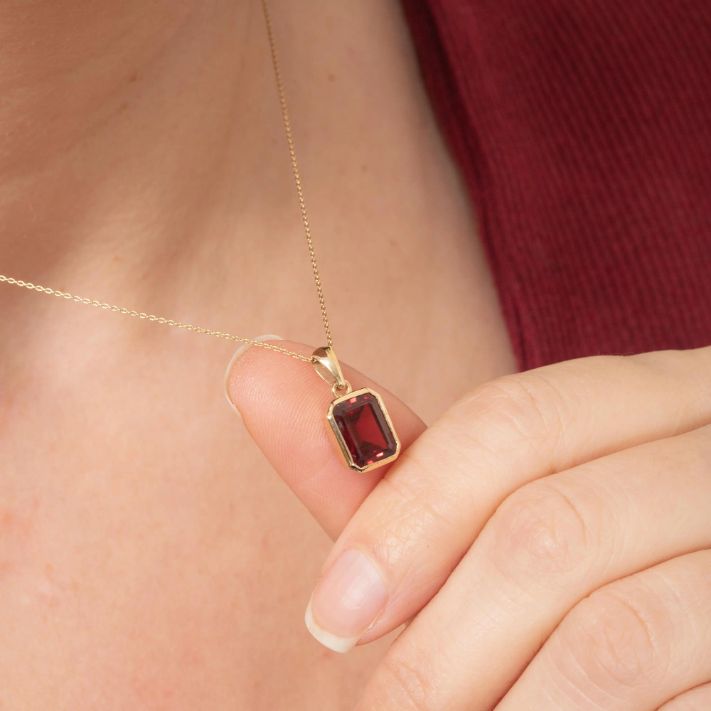 2.36 Karat Garnet Altın Kolye - Goldstore