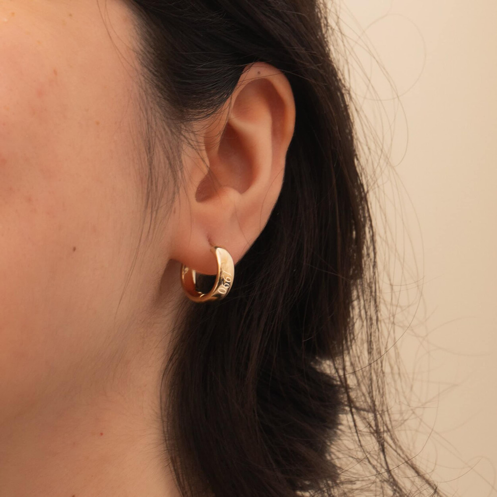 Solid Gold Custom Engraved Hoop Earrings - Goldstore