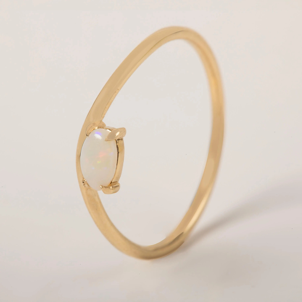 Altın Oval Opal Yüzük - Goldstore