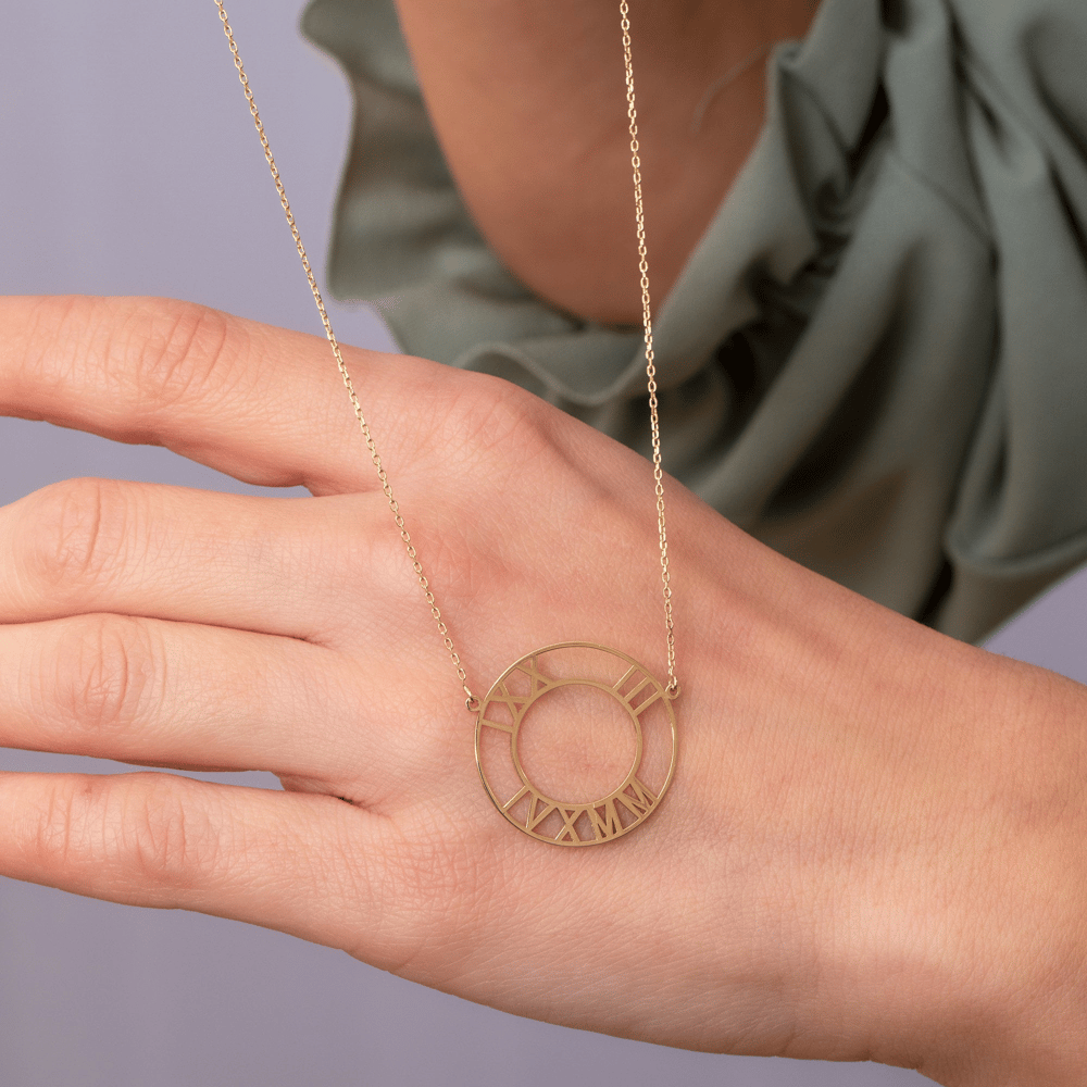 Altın Roma Rakamlı Kişiye Özel Kolye - Goldstore