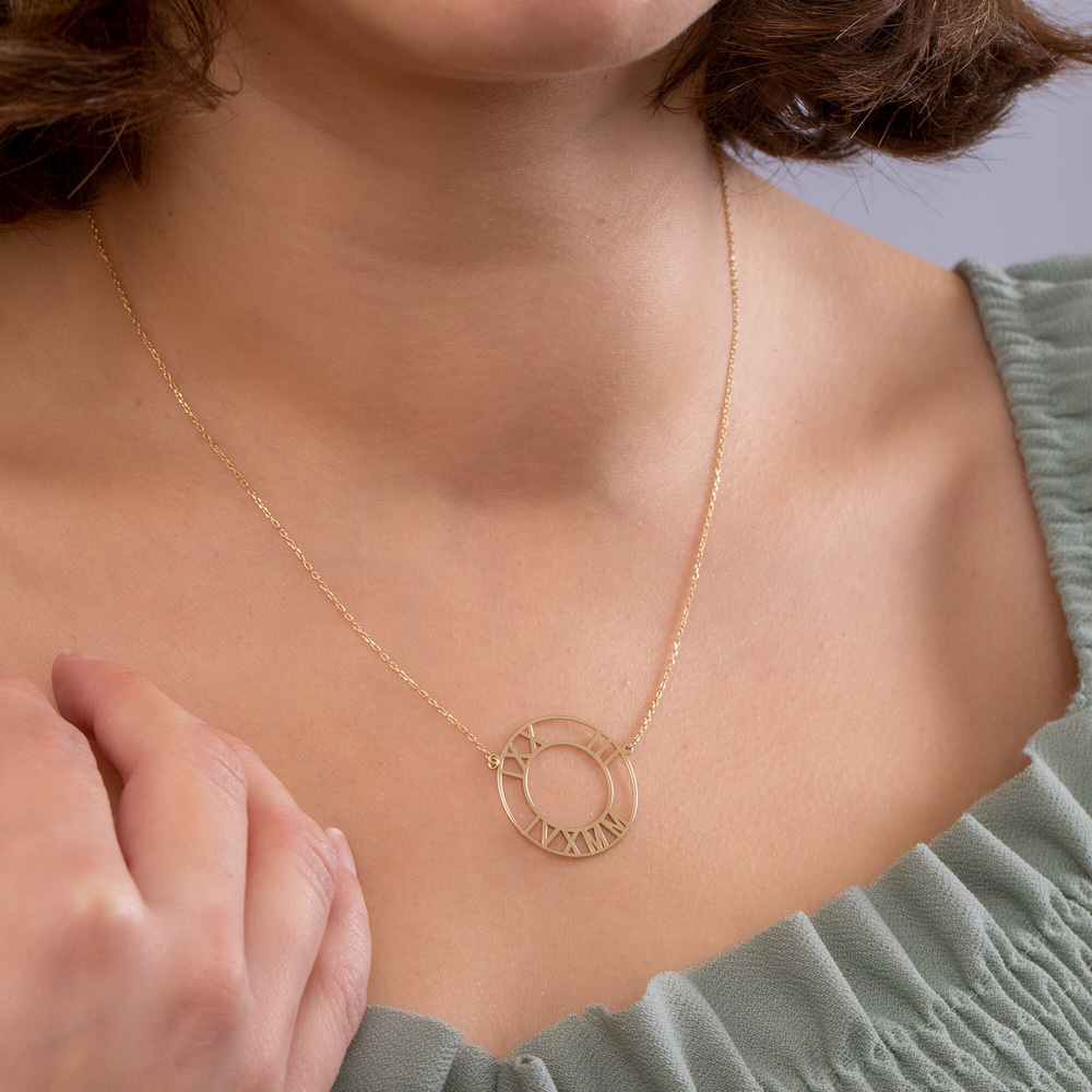 Altın Roma Rakamlı Kişiye Özel Kolye - Goldstore