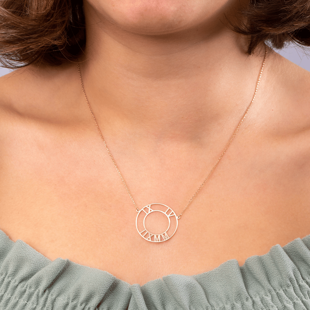 Altın Roma Rakamlı Kişiye Özel Kolye - Goldstore