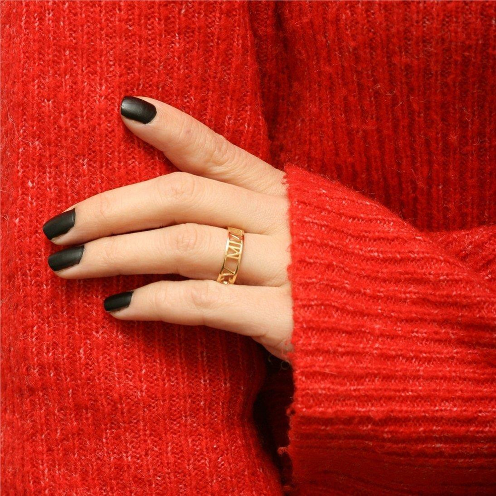 Solid Gold Roman Numeral Ring - Goldstore