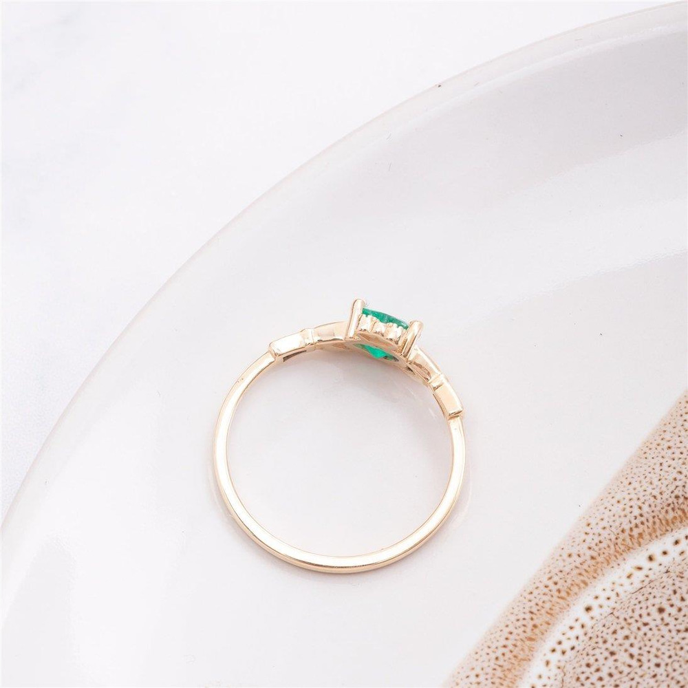 Altın Taşlı Claddagh Yüzük - Goldstore