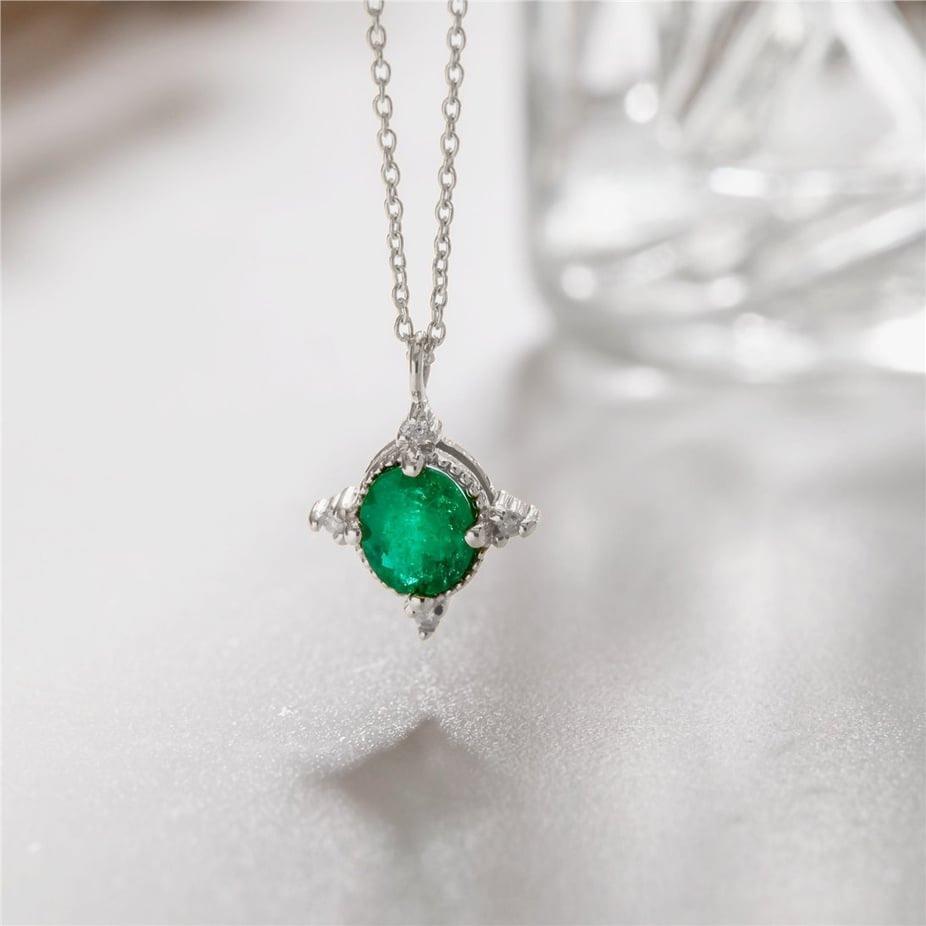 Solid Gold Round Cut Emerald Necklace - Goldstore