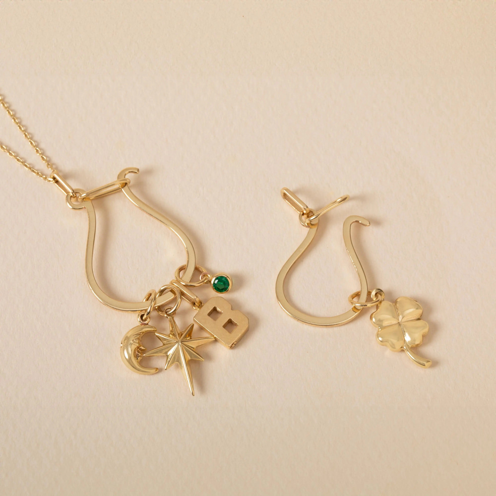 At Nalı Formlu Çoklu Charm Tutucu Altın Aparat - Goldstore