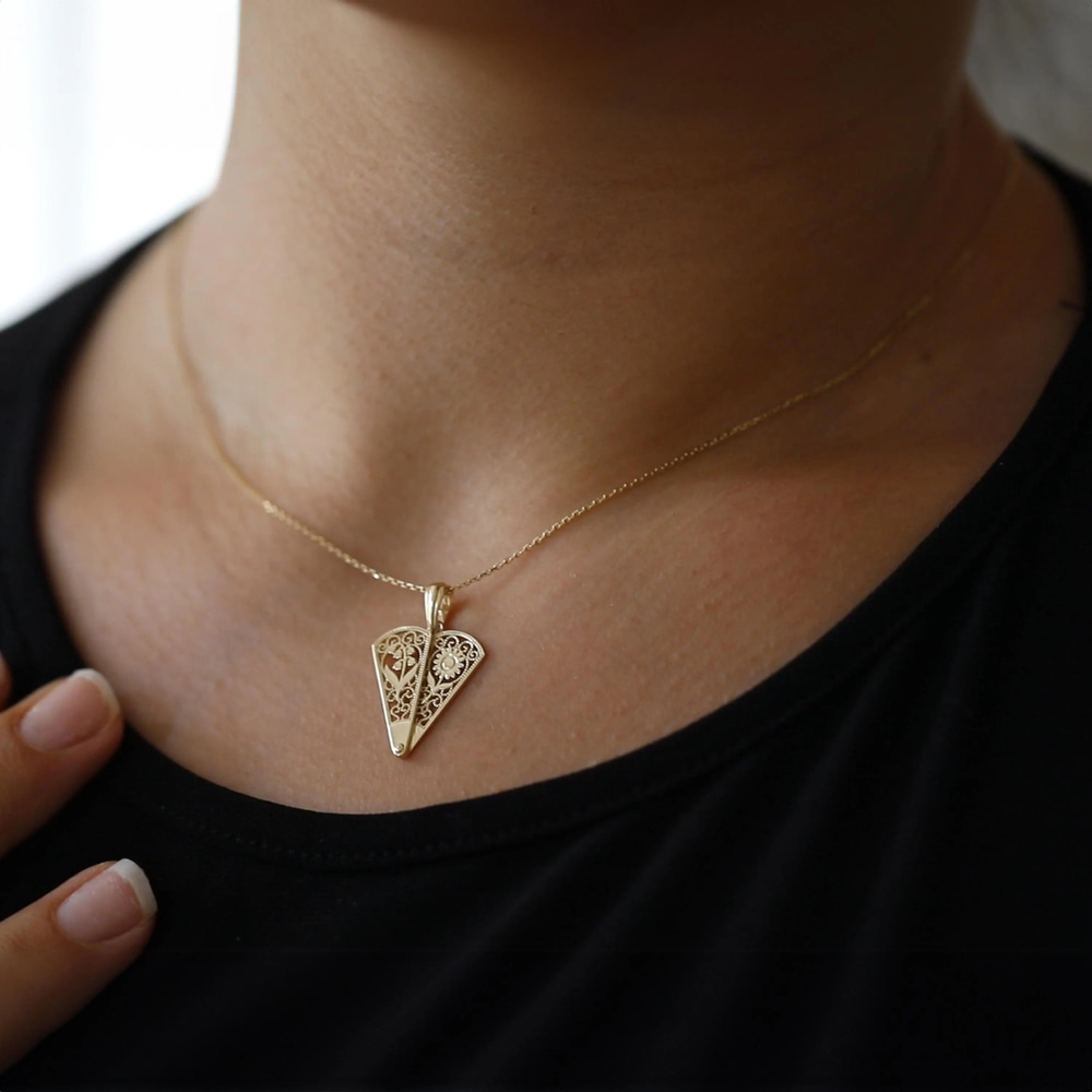 Çiçek Buketi Yelpaze Altın Kolye  - Goldstore