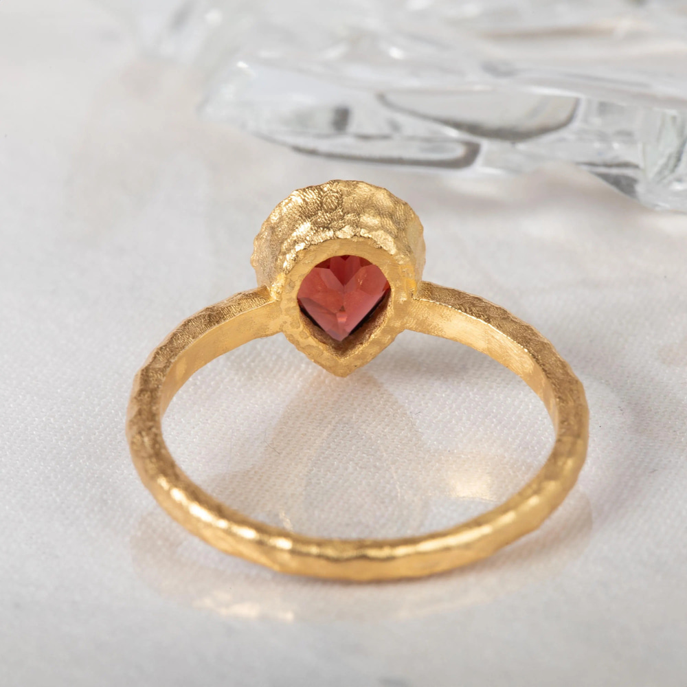 Garnet Damlası Altın Yüzük - Goldstore