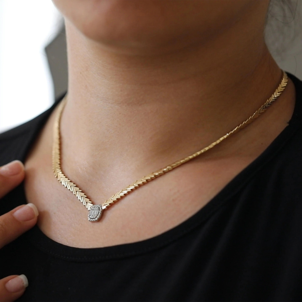 Geometrik V Zincirli Altın Kolye - Goldstore