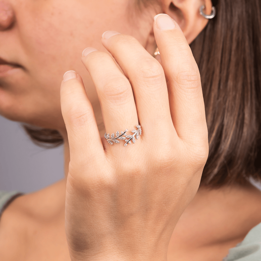 Gold Leaf Design Stone Ring - Goldstore