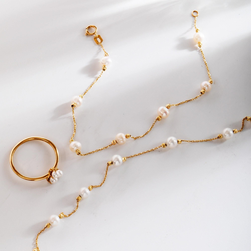 Gold Pearl Station Bracelet - Goldstore