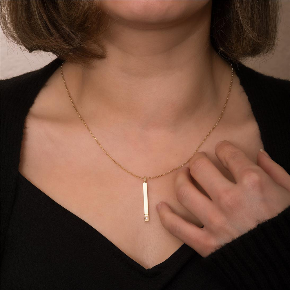 Goldstore-Engraved Urn Bar Necklace